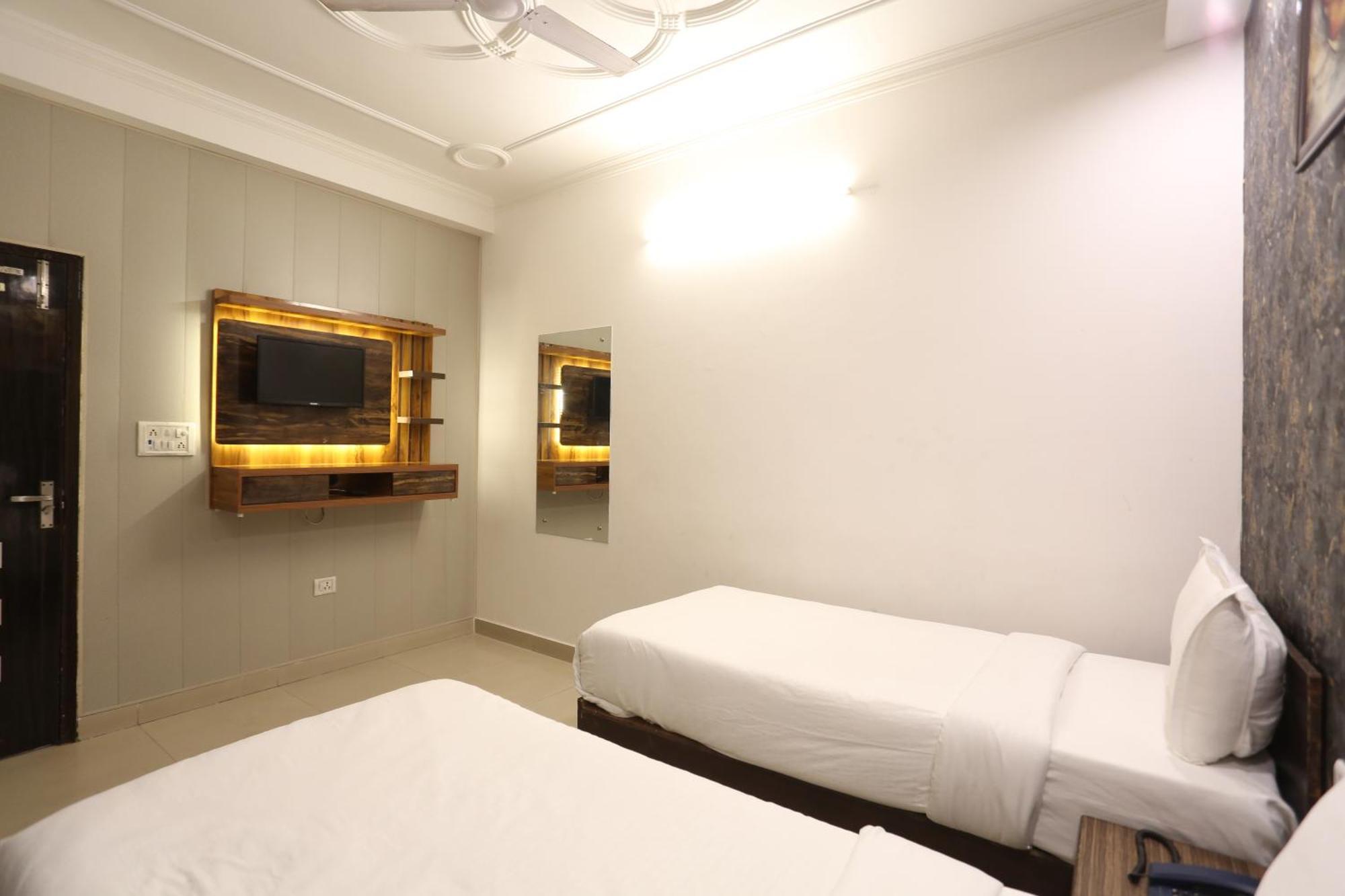 Backpackers - Ink Hotels Delhi Airport By Ss Group New Delhi Buitenkant foto