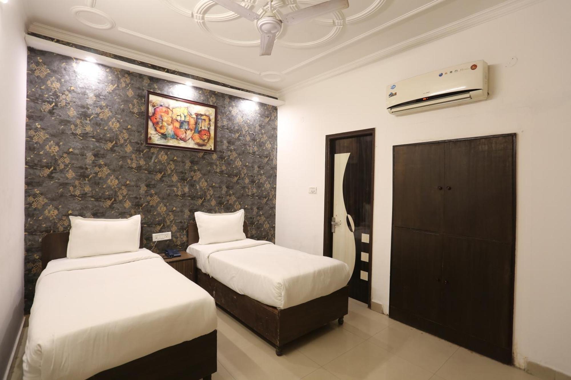 Backpackers - Ink Hotels Delhi Airport By Ss Group New Delhi Buitenkant foto