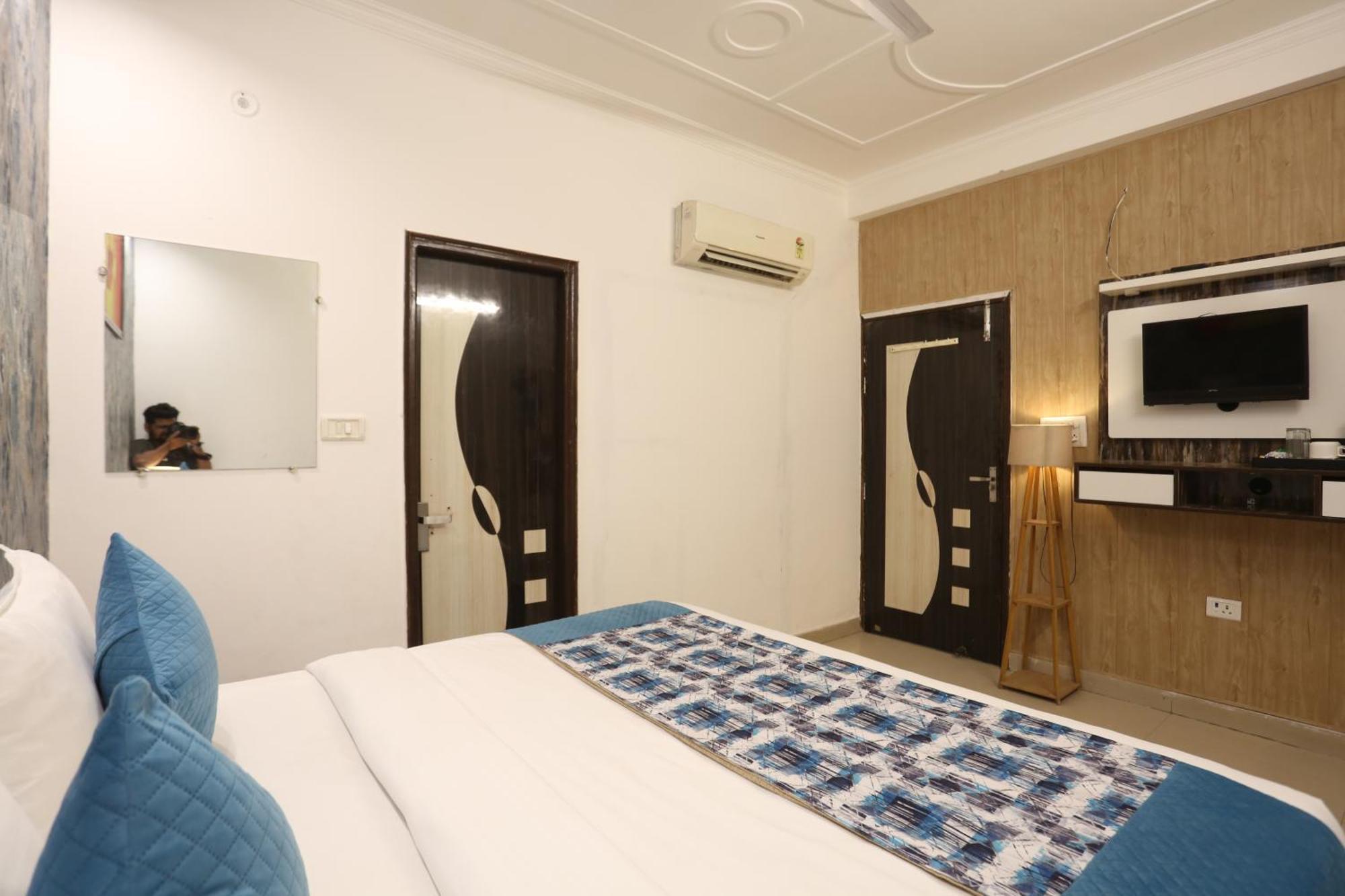 Backpackers - Ink Hotels Delhi Airport By Ss Group New Delhi Buitenkant foto